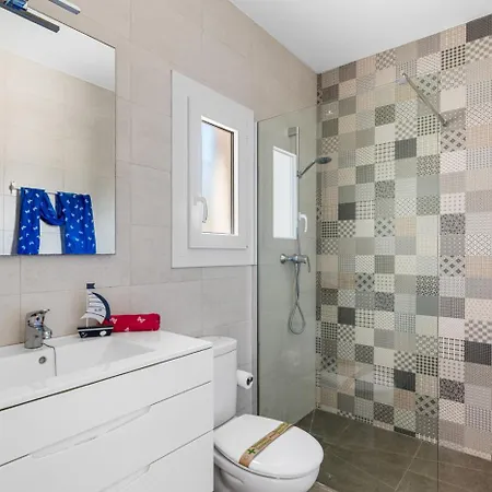 Venus - Plusholidays Ifach