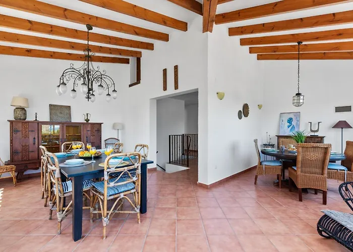 Venus - Plusholidays Villa