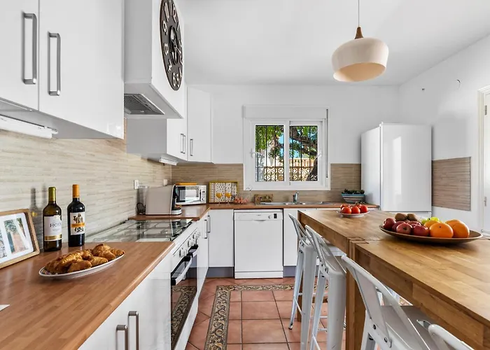 Venus - Plusholidays Villa